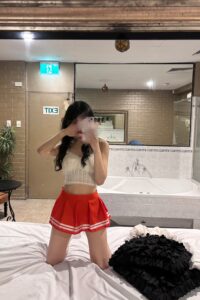 New K Hanni - Genki Massage Club