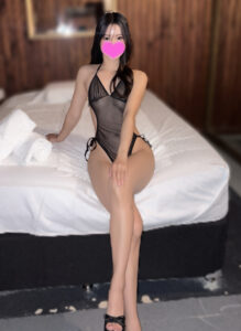 {"ARInfo":{"IsUseAR":false},"Version":"1.0.0","MakeupInfo":{"IsUseMakeup":false},"FaceliftInfo":{"IsChangeEyeLift":false,"IsChangeFacelift":false,"IsChangePostureLift":false,"IsChangeNose":false,"IsChangeFaceChin":false,"IsChangeMouth":false,"IsChangeThinFace":true},"BeautyInfo":{"SwitchMedicatedAcne":false,"IsAIBeauty":false,"IsBrightEyes":false,"IsSharpen":false,"IsOldBeauty":false,"IsReduceBlackEyes":false},"HandlerInfo":{"AppName":2},"FilterInfo":{"IsUseFilter":false}}